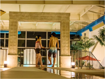 TROPICAL ISLAND 常夏の南国気分を満喫できる大人のビーチ